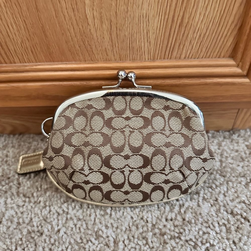 Coach Brown and Cream Coin Purse Kisslock